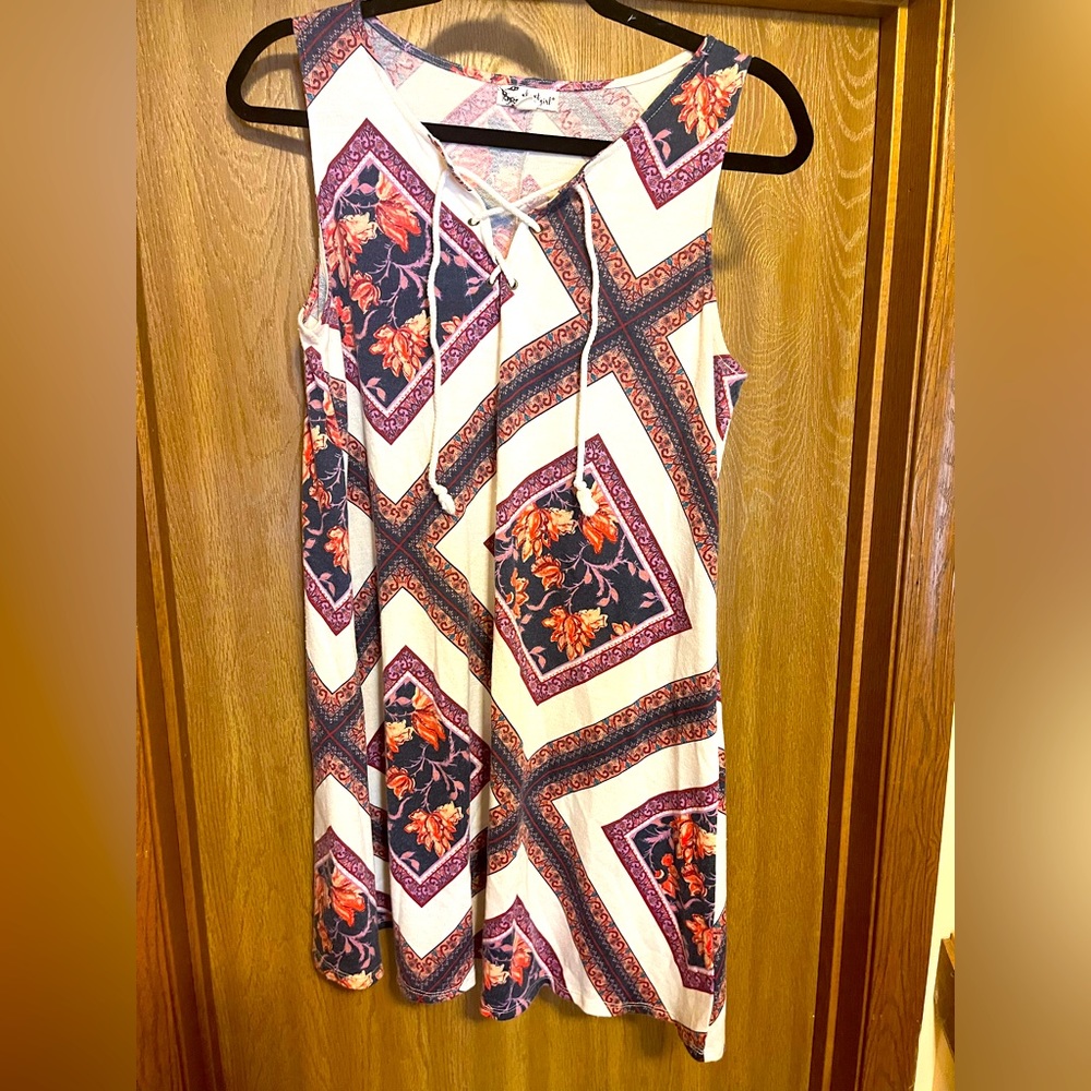 About A Girl, Size Large Multi colored, sleeveless dress